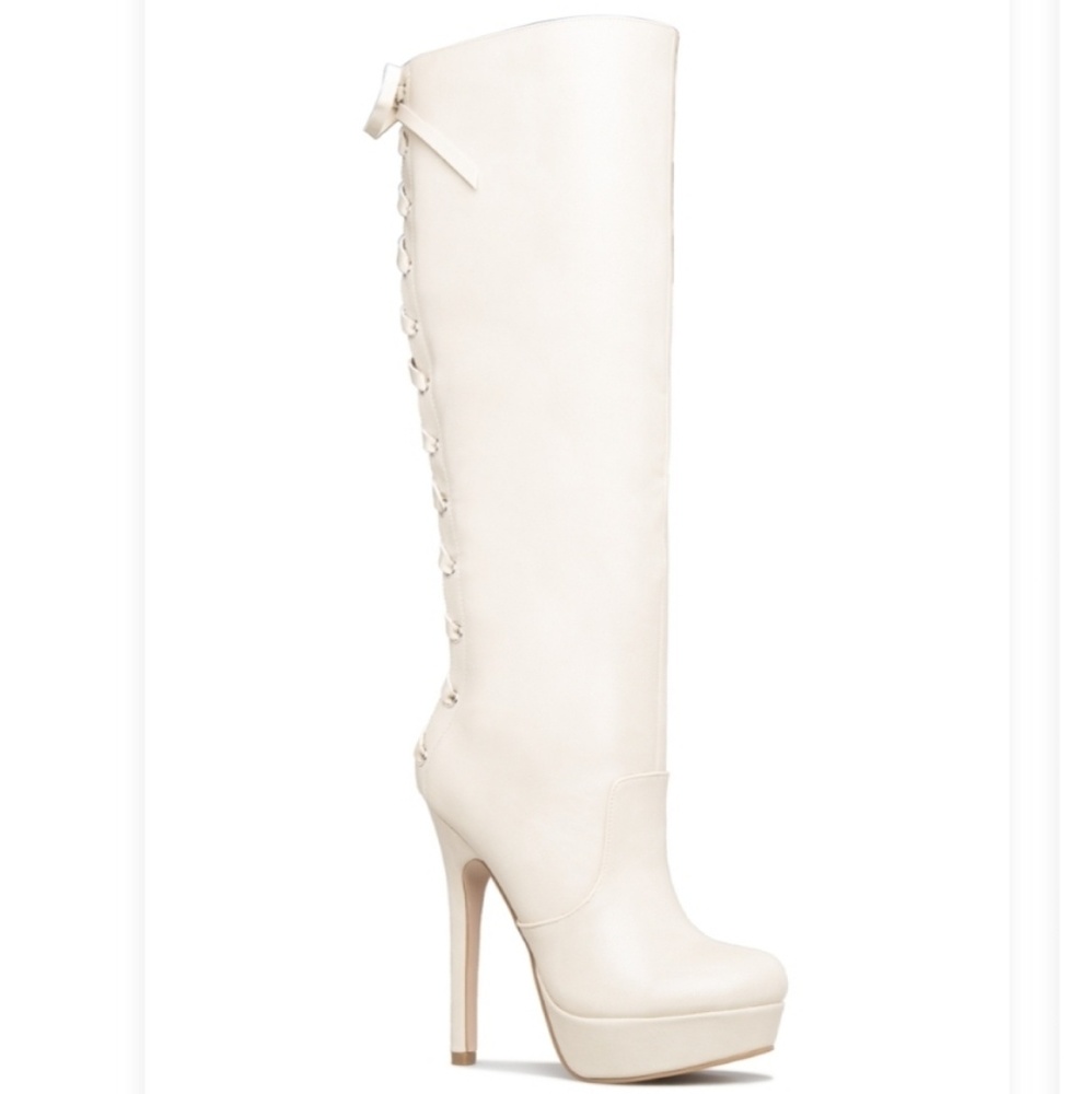 Platformed Heeled Boots